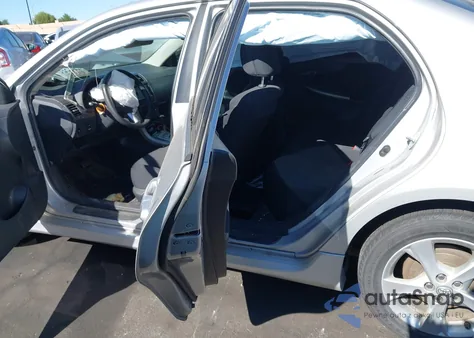 2011 Toyota Corolla S z USA, uszkodzony, nr VIN 2T1BU4EE9BC602459